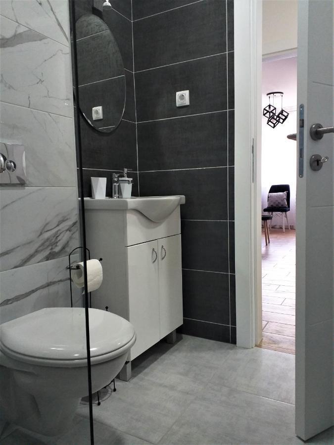 Apartman Astra Sremska Mitrovica Zewnętrze zdjęcie