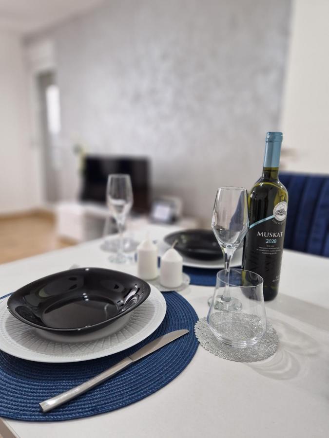 Apartman Astra Sremska Mitrovica Zewnętrze zdjęcie